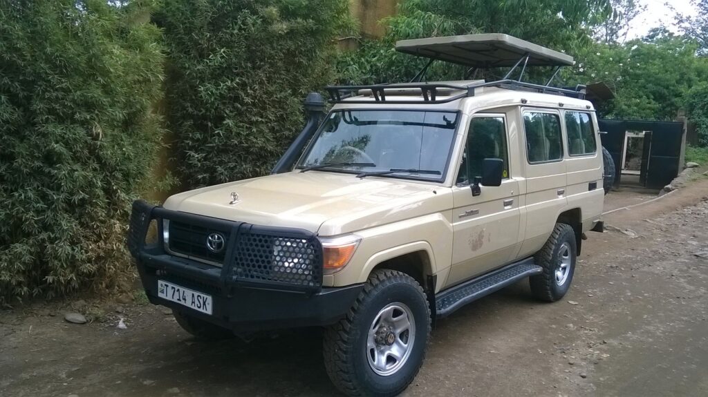 Safari vehicle